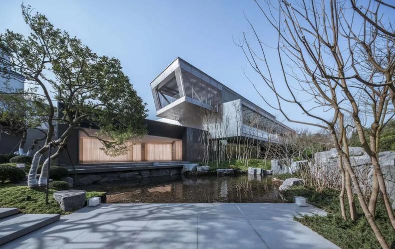 经营范围:房地产开发经营;各类工程建设活动;住宅室内装饰装修